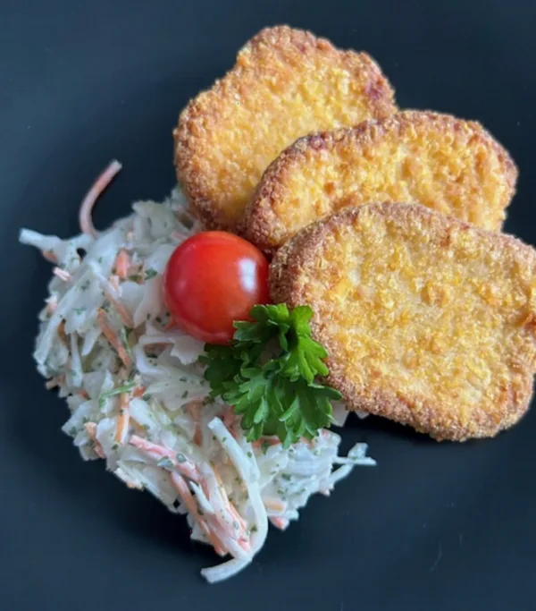 Coleslaw mit gebackenem Hähnchen